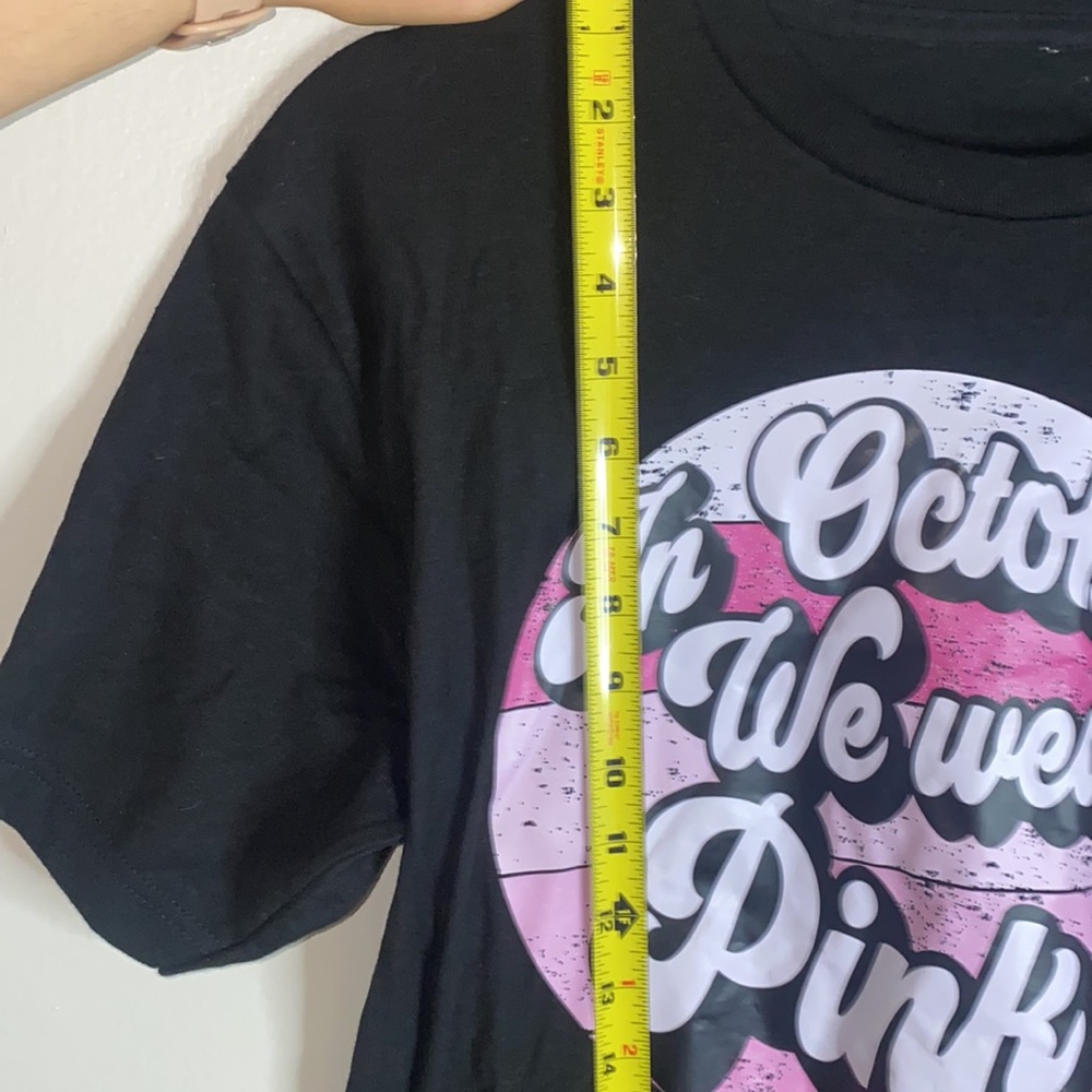 🎱Adorable “In October we wear pink” black shirt sleeved tee! - Picture 3 of 6